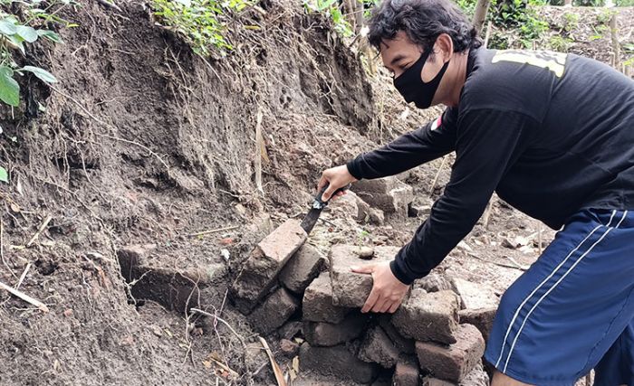 Kerja Bakti Gali Tanah, Warga Desa Menang Kediri Temukan Objek Diduga Cagar Budaya