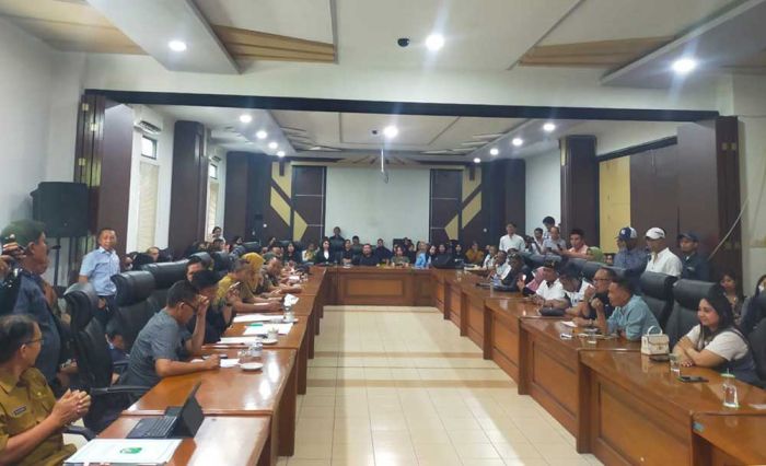 Minta Jaminan Kepastian Usaha, Pengusaha Tempat Hiburan di Pasuruan Audiensi dengan Dewan Minta Jaminan Kepastian Usaha, Pengusaha Tempat Hiburan di Pasuruan Audiensi dengan Dewan