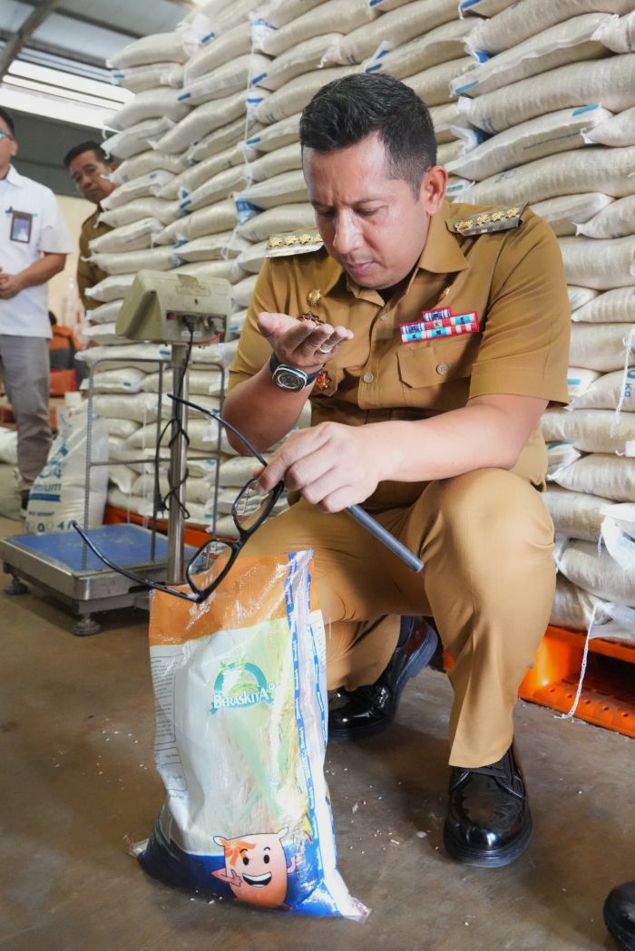 Harga Beras Berangsur Stabil, Pj Wali Kota Mojokerto Tetap Gelar Pasar Murah Beberapa Komoditas