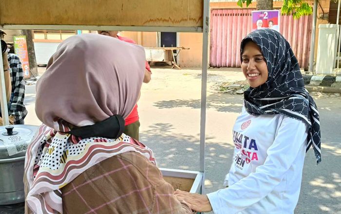 Sapa Warga Kelurahan Singonegaran Kota Kediri, Bunda Fey Janjikan Wifi Gratis Sapa Warga Kelurahan Singonegaran Kota Kediri, Bunda Fey Janjikan Wifi Gratis