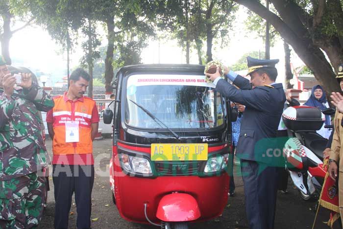 Pemkot Blitar Launching Angkutan Lingkungan