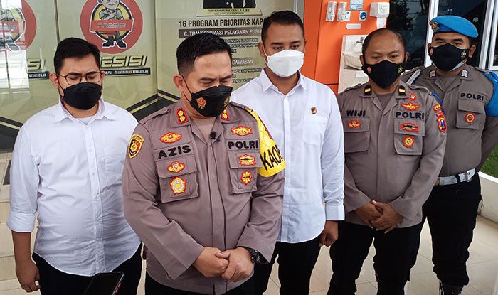 Polres Gresik Periksa 18 Saksi Kasus Pernikahan Manusia dengan Kambing Polres Gresik Periksa 18 Saksi Kasus Pernikahan Manusia dengan Kambing