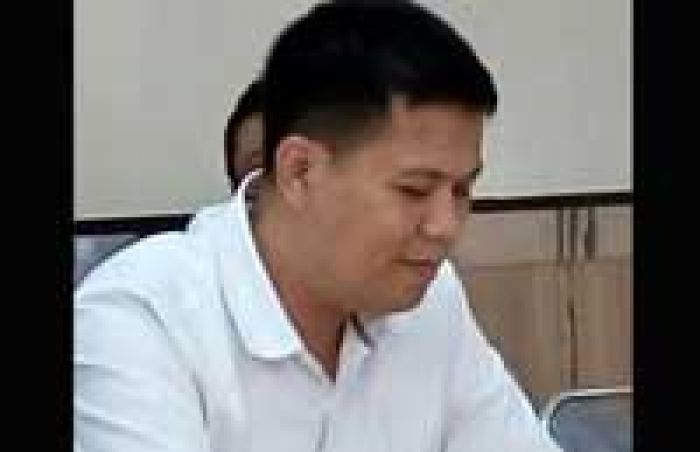 Kasus Rumah Rusak Akibat Tanah Ambles di Tulakan Dibantu BPBD Kasus Rumah Rusak Akibat Tanah Ambles di Tulakan Dibantu BPBD