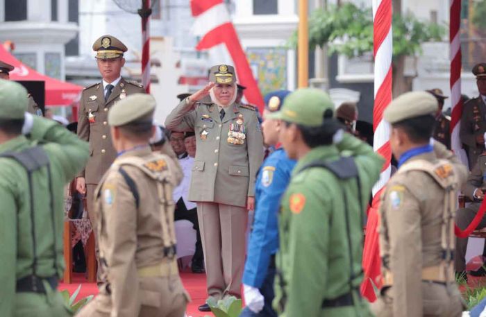 Sukses Tegakkan Perda, Satpol PP Jatim Raih Penghargaan dari Kemendagri Sukses Tegakkan Perda, Satpol PP Jatim Raih Penghargaan dari Kemendagri