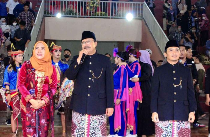 Gus Ipul Gelar Silaturahmi dengan RT/RW se-Kota Pasuruan Gus Ipul Gelar Silaturahmi dengan RT/RW se-Kota Pasuruan