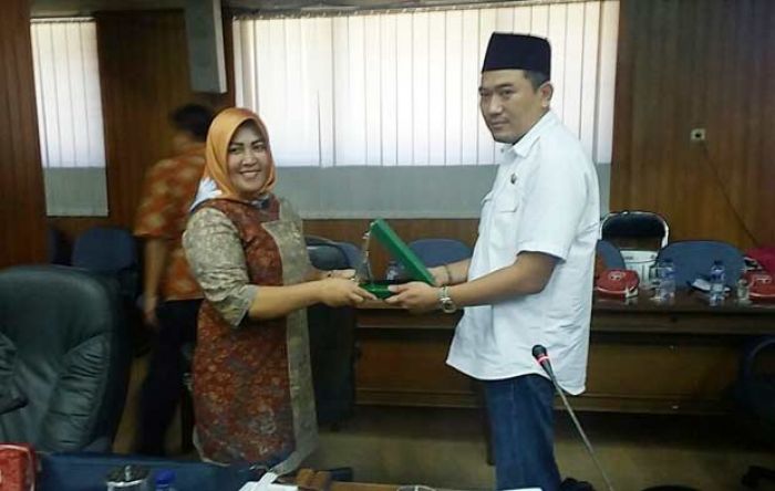 Belajar Genjot PAD, Tiga DPRD Kunjungi Sidoarjo Belajar Genjot PAD, Tiga DPRD Kunjungi Sidoarjo