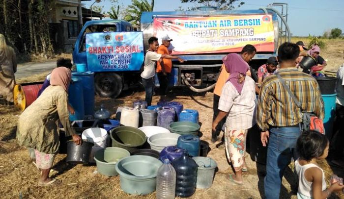 Kekeringan Mulai Melanda Sampang, BPBD Tunggu SK Bupati untuk Dropping Air Bersih Kekeringan Mulai Melanda Sampang, BPBD Tunggu SK Bupati untuk Dropping Air Bersih