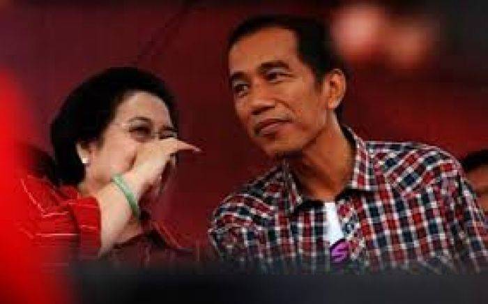 PD: PDIP Berakrobat, Jokowi: Antrean BBM Bukan Urusan Saya PD: PDIP Berakrobat, Jokowi: Antrean BBM Bukan Urusan Saya