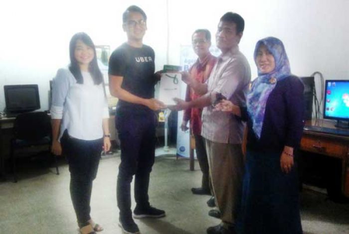 Uber Anjangsana ke Kantor HARIAN BANGSA dan BANGSAONLINE Uber Anjangsana ke Kantor HARIAN BANGSA dan BANGSAONLINE