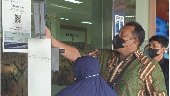 Masuk DPM-PTSP Lamongan Wajib Lolos Aplikasi PeduliLindungi Masuk DPM-PTSP Lamongan Wajib Lolos Aplikasi PeduliLindungi