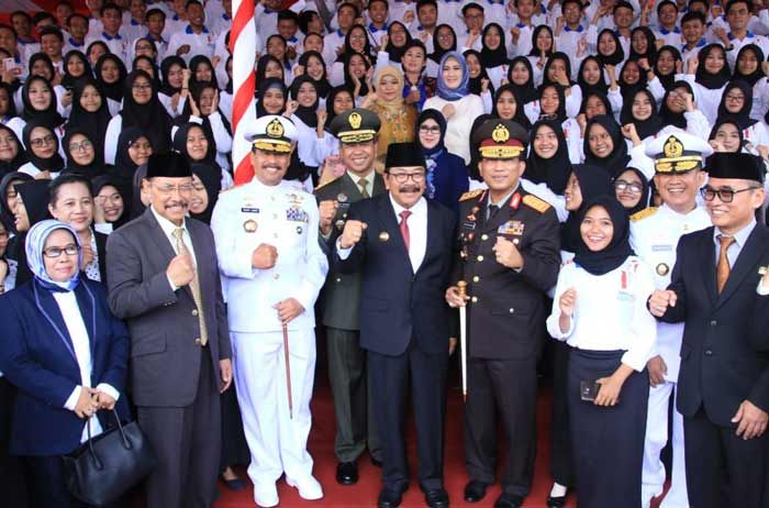 Pakde Karwo: Kunci Perjuangan adalah Persatuan dan Kesatuan Pakde Karwo: Kunci Perjuangan adalah Persatuan dan Kesatuan