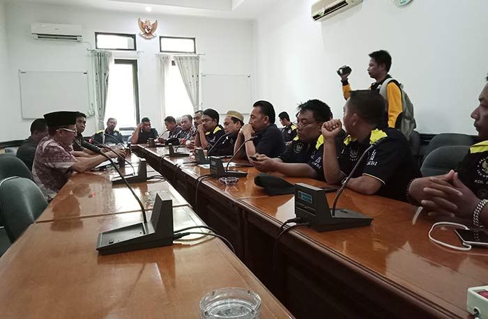 LSM GMBI Pertanyakan Hasil dan Anggaran Job Fair yang Digelar Disnaker LSM GMBI Pertanyakan Hasil dan Anggaran Job Fair yang Digelar Disnaker