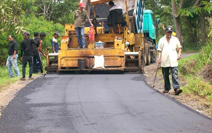 Ratusan Proyek Fisik Diharapkan Bisa Gerakkan Roda Ekonomi Ratusan Proyek Fisik Diharapkan Bisa Gerakkan Roda Ekonomi