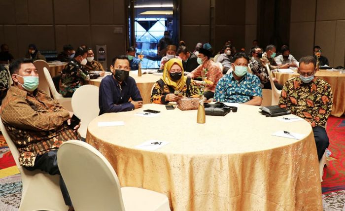 DPRD Gresik Gandeng FITRA Bedah RPJMD, APBD 2021-2026 Diproyeksikan Rp4,9 T DPRD Gresik Gandeng FITRA Bedah RPJMD, APBD 2021-2026 Diproyeksikan Rp4,9 T