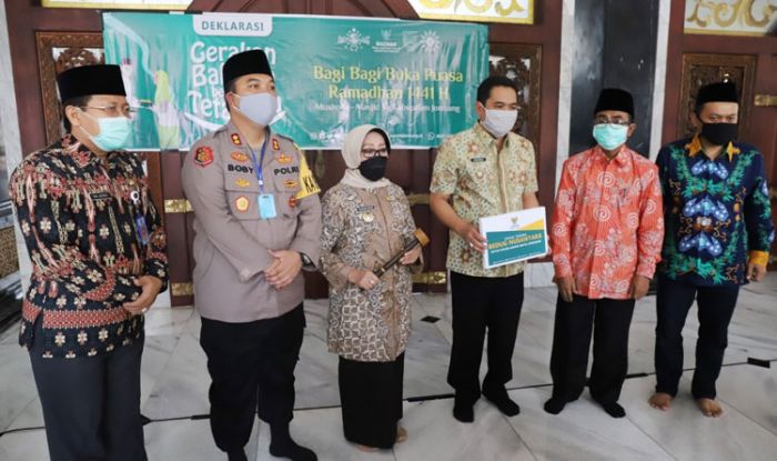Jelang Ramadhan di Tengah Pandemi, Bupati Jombang Launching Gerakan Bahagia Bersama Tetangga