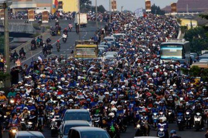 Pesta Juara, Bobotoh Lumpuhkan Bandung Pesta Juara, Bobotoh Lumpuhkan Bandung