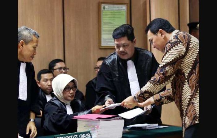 Eksepsinya Dianggap Menista Agama, Ahok Dilaporkan Lagi Eksepsinya Dianggap Menista Agama, Ahok Dilaporkan Lagi