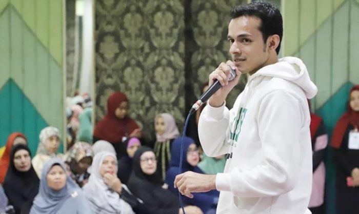 Maju Pilwali, Gamal Albinsaid Didukung Penuh Istrinya yang Asli Arek Suroboyo Maju Pilwali, Gamal Albinsaid Didukung Penuh Istrinya yang Asli Arek Suroboyo