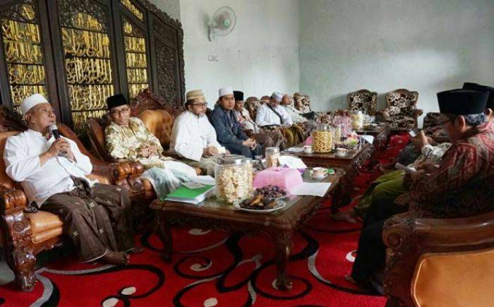 Sikapi Muktamar Ke-33 NU, Para Kiai Gelar Bahtsul Masail di Denanyar Jombang Sikapi Muktamar Ke-33 NU, Para Kiai Gelar Bahtsul Masail di Denanyar Jombang