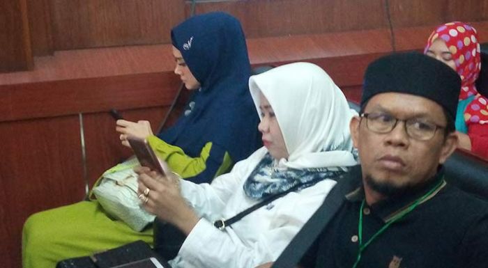 Sidang Kasus "Idiot", Ahmad Dhani Dituntut 1,5 Tahun Penjara Sidang Kasus "Idiot", Ahmad Dhani Dituntut 1,5 Tahun Penjara