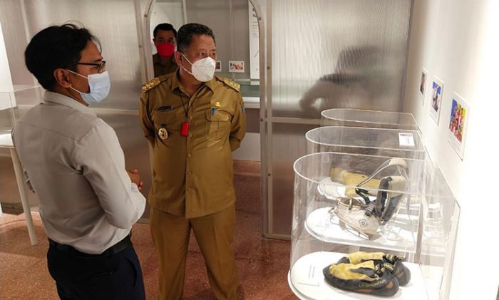 Tinjau Museum Olahraga, Plt. Wali Kota Whisnu Pastikan Kesiapan Sebelum Peresmian Tinjau Museum Olahraga, Plt. Wali Kota Whisnu Pastikan Kesiapan Sebelum Peresmian