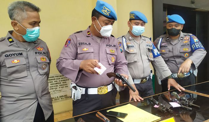 Propam Tarik Tujuh Senjata Api Milik Personel Polres Jombang Propam Tarik Tujuh Senjata Api Milik Personel Polres Jombang