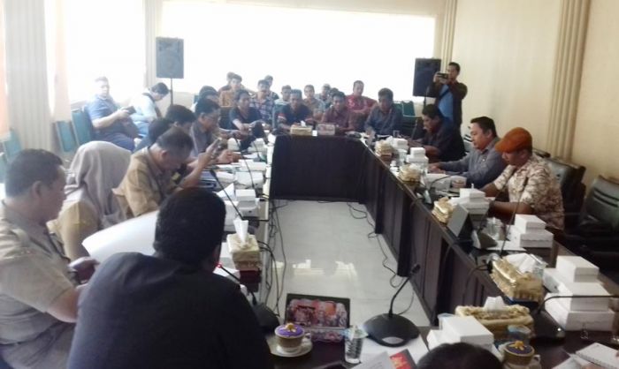 Warga Keluhkan PT AFU Probolinggo, BLH Jatim Layangkan Sanksi Administratif Warga Keluhkan PT AFU Probolinggo, BLH Jatim Layangkan Sanksi Administratif