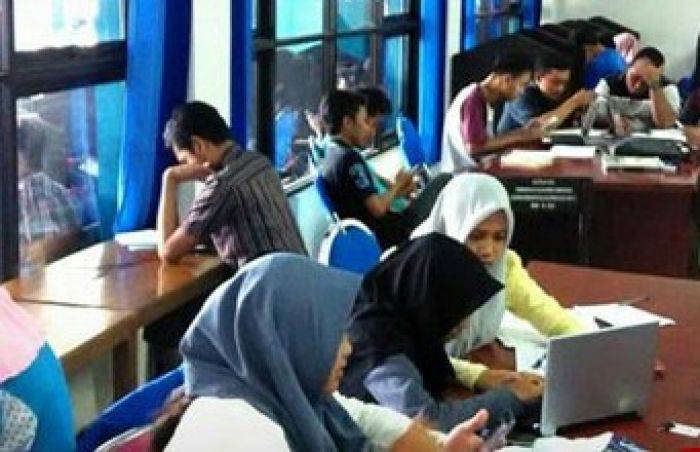 Ramadan, Pengunjung Perpustakaan Umum Pamekasan Membludak Ramadan, Pengunjung Perpustakaan Umum Pamekasan Membludak