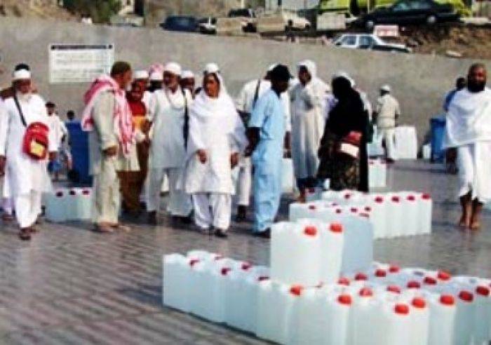 Dilarang, Jemaah Haji Nekat Bawa 3,5 Ton Zamzam Dilarang, Jemaah Haji Nekat Bawa 3,5 Ton Zamzam
