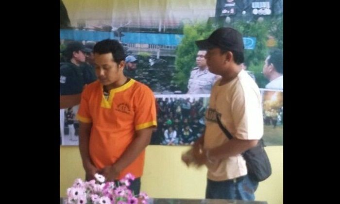 Polres Lamongan Tangkap Basah Preman Pemeras Pelajar Polres Lamongan Tangkap Basah Preman Pemeras Pelajar