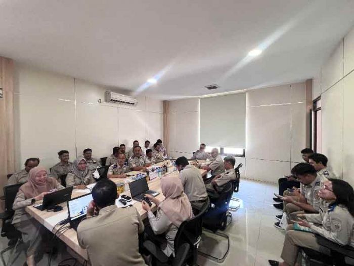 Kepala Kantah Kabupaten Pasuruan Pimpin Rapat Monev, Bahas Capaian dan Hambatan Kinerja Kepala Kantah Kabupaten Pasuruan Pimpin Rapat Monev, Bahas Capaian dan Hambatan Kinerja
