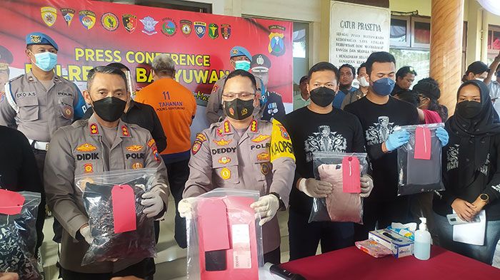 Cabuli Santriwatinya, Sempat Kabur ke Lampung, Pengasuh Ponpes di Banyuwangi Diringkus Cabuli Santriwatinya, Sempat Kabur ke Lampung, Pengasuh Ponpes di Banyuwangi Diringkus