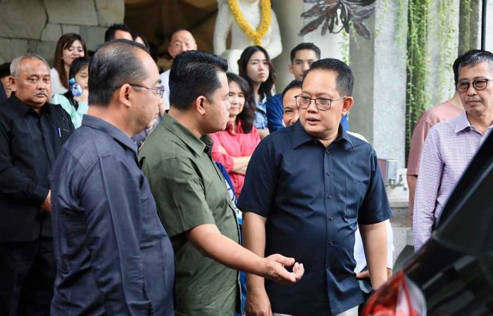 Ketua Komisi II DPR RI Apresiasi Pelaksanaan Pilkada di Jawa Timur Ketua Komisi II DPR RI Apresiasi Pelaksanaan Pilkada di Jawa Timur