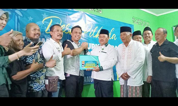 Pilwali Blitar 2020, Giliran Henry Anwar Kembalikan Formulir Pilwali Blitar 2020, Giliran Henry Anwar Kembalikan Formulir