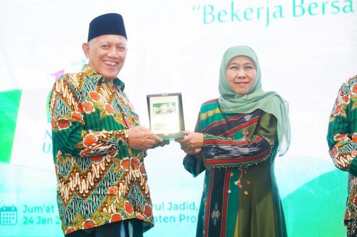 Hadiri Rakerwil PWNU Jatim, Khofifah: Pendidikan Kunci Entaskan dan Wujudkan Indonesia Emas Hadiri Rakerwil PWNU Jatim, Khofifah: Pendidikan Kunci Entaskan dan Wujudkan Indonesia Emas
