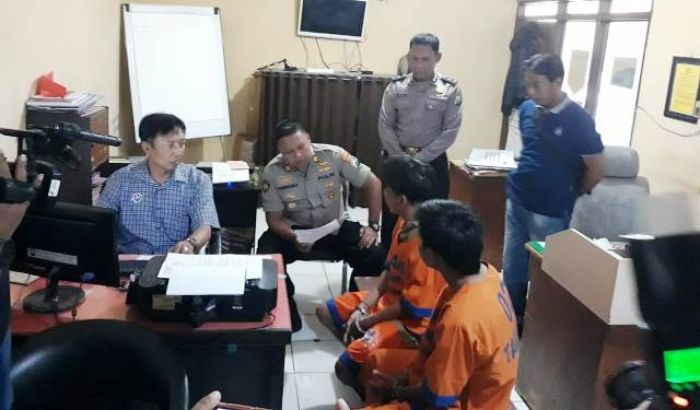 Jambret HP di Taman Sidoarjo Bonyok Dimassa, 1 Pelaku Asal Surabaya, 1 Lagi Asal Gresik Jambret HP di Taman Sidoarjo Bonyok Dimassa, 1 Pelaku Asal Surabaya, 1 Lagi Asal Gresik