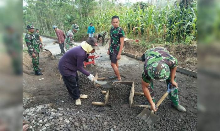 Sumami dan Samiyem, Kartini yang ikut Terjun di Lokasi TMMD Sumami dan Samiyem, Kartini yang ikut Terjun di Lokasi TMMD