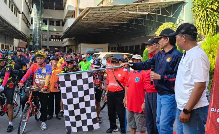 Peringati Haornas ke-42, Ponpes Wali Barokah Kediri Gelar Sepeda Santai