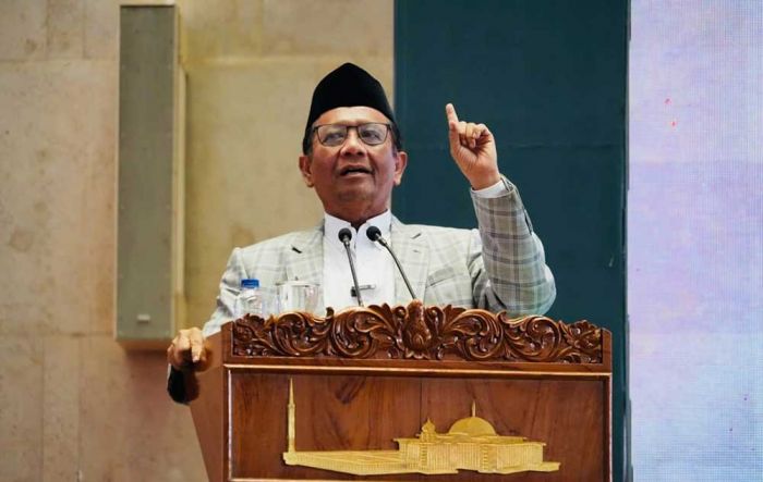 Viral Pernyataan Babe Haikal Terkait Sertifikasi Halal, Mahfud MD Beri Tanggapan Menohok Viral Pernyataan Babe Haikal Terkait Sertifikasi Halal, Mahfud MD Beri Tanggapan Menohok