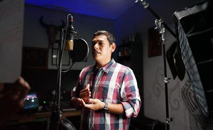 Wali Kota Kediri Abdullah Abu Bakar Nyanyi Lagu Hip-hop Kampanyekan Donor Plasma Konvalesen Wali Kota Kediri Abdullah Abu Bakar Nyanyi Lagu Hip-hop Kampanyekan Donor Plasma Konvalesen