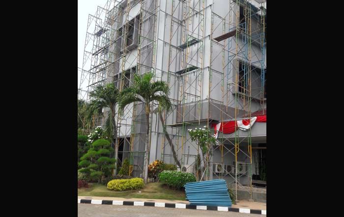 DPRD Gresik Minta Pemkab Tak Gampang Toleransi Proyek Molor DPRD Gresik Minta Pemkab Tak Gampang Toleransi Proyek Molor
