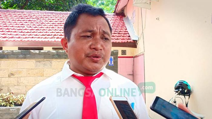 Nenek Pensiunan Bidan di Blitar Diduga Buka Praktik Aborsi Nenek Pensiunan Bidan di Blitar Diduga Buka Praktik Aborsi
