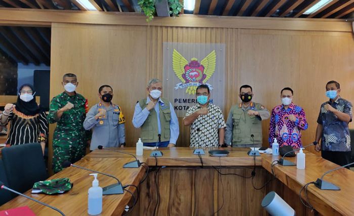 Pastikan PPKM Mikro Jelang Lebaran Lancar, Pemkot Kediri Terima Kunjungan BNPB Pusat Pastikan PPKM Mikro Jelang Lebaran Lancar, Pemkot Kediri Terima Kunjungan BNPB Pusat