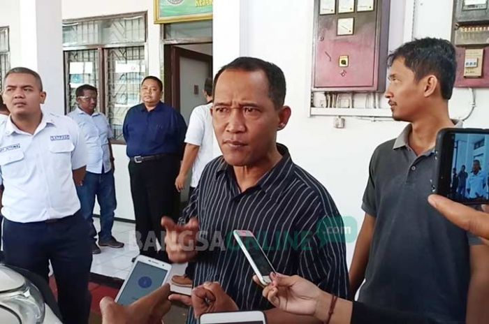 Dilimpahkan ke Kejaksaan, Trijanto: Pembuat Surat Palsu KPK Juga Harus Ditangkap! Dilimpahkan ke Kejaksaan, Trijanto: Pembuat Surat Palsu KPK Juga Harus Ditangkap!