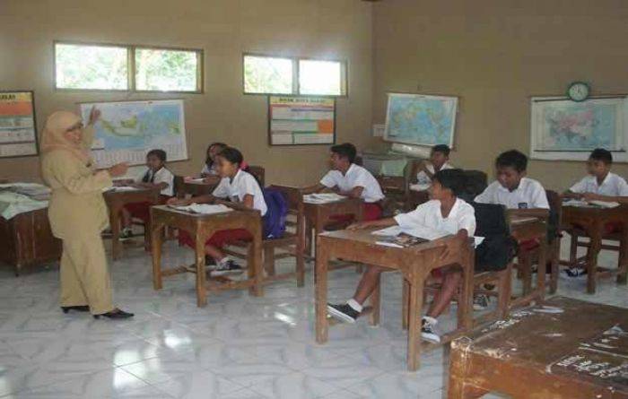 Sekolah Negeri di Pelosok Sumenep Terancam Punah Sekolah Negeri di Pelosok Sumenep Terancam Punah