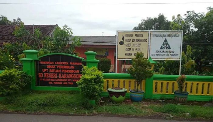 Anak-anaknya Gagal Masuk SDN Karangsono di SPMB 2025, Warga Kecewa Anak-anaknya Gagal Masuk SDN Karangsono di SPMB 2025, Warga Kecewa