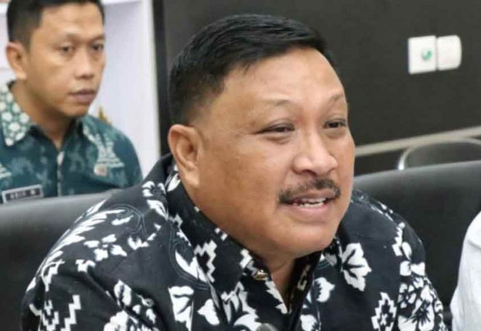 Waka DPRD Gresik Sebut Perbaikan Jalan Banjarsari-Kedanyang Akan Segera Dilakukan DPUTR Waka DPRD Gresik Sebut Perbaikan Jalan Banjarsari-Kedanyang Akan Segera Dilakukan DPUTR
