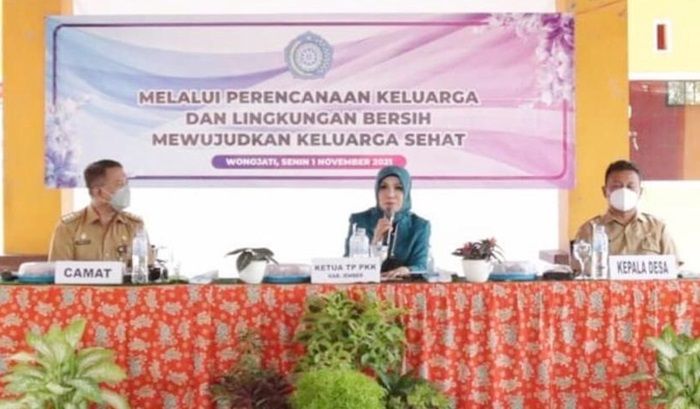 Ketua TP PKK Jember Lakukan Pembinaan Terpadu Program PKK Sehat Lestari Berencana