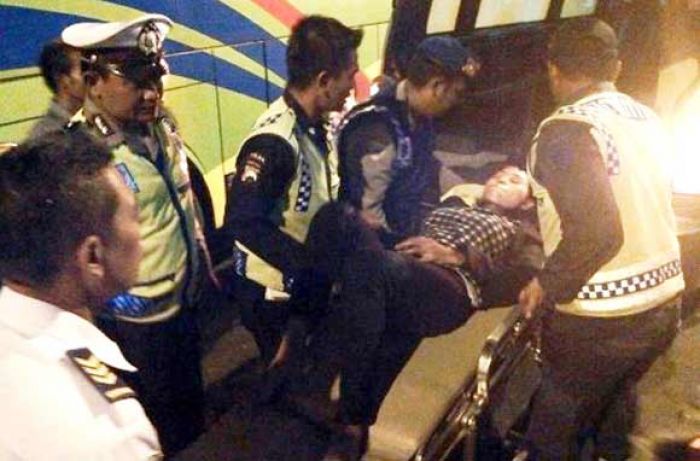 TKW Asal Lombok Melahirkan di Bus TKW Asal Lombok Melahirkan di Bus