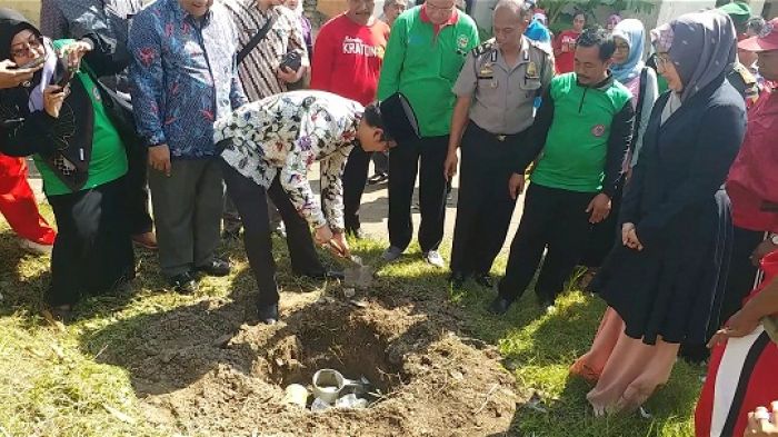 Bupati Bangkalan Ajak Masyarakat Aktif dalam Gerakan PSN Bupati Bangkalan Ajak Masyarakat Aktif dalam Gerakan PSN